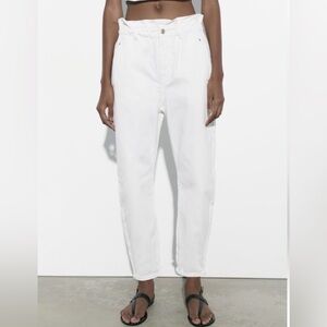 ZARA Size 2 White Paperbag Jeans
